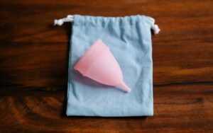 How to Clean Menstrual Cup in Public Featured Image
